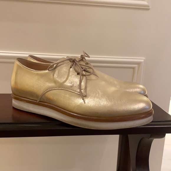 Tod's Shoes - Tod’s classic